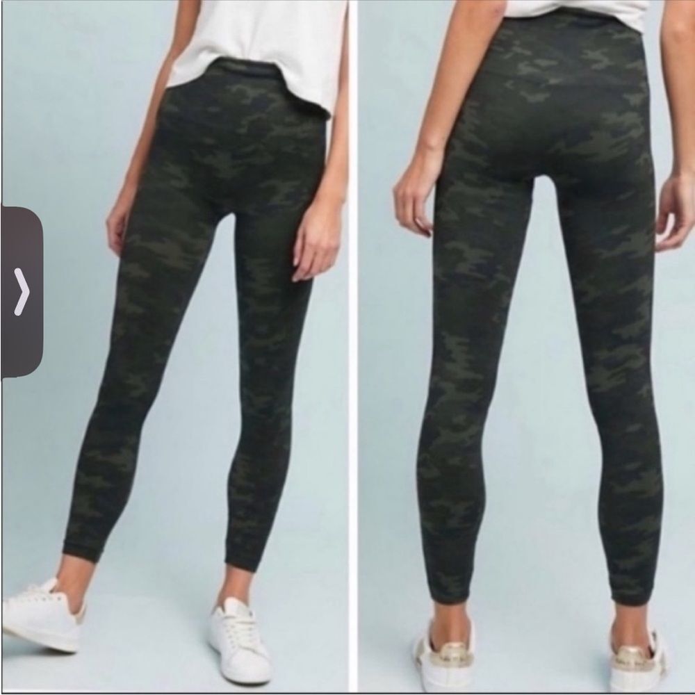 Spanx Women's Look at Me Now Seamless Leggings Camo Print Sz. Large 25" Inseam